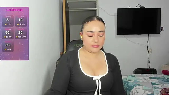 ReyleDoll online show from 07/27/26, 11:23
