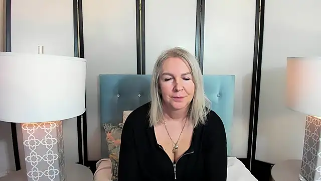 EricaTop online show from 12/05/24, 06:33