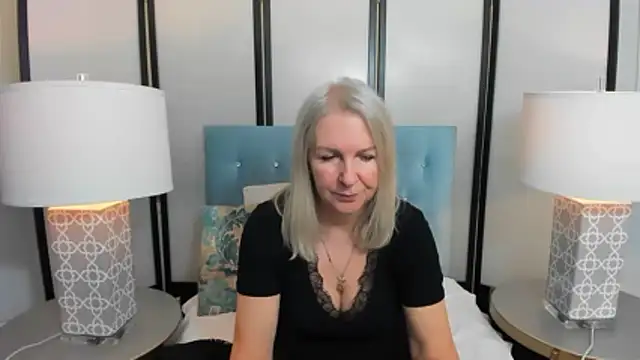 Snapshot of EricaTop chatting on 01/07/26, 08:22 EricaTop online show from 01/07/26, 08:22