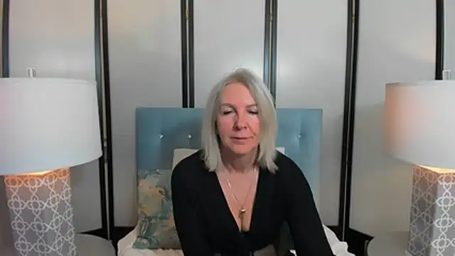 EricaTop online show from 04/12/26, 05:12