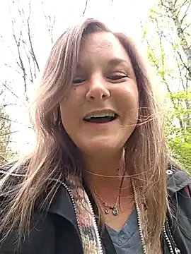 Snapshot of SwedishJennifer chatting on 05/14/26, 12:01 SwedishJennifer online show from 05/14/26, 12:01