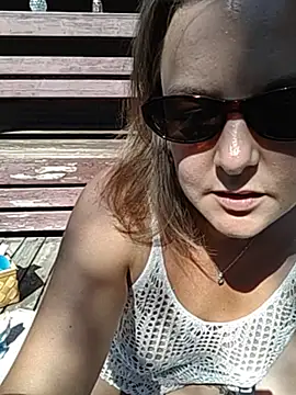 Snapshot of SwedishJennifer chatting on 07/09/26, 01:04 SwedishJennifer online show from 07/09/26, 01:04