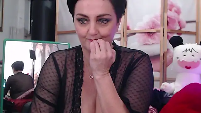 Snapshot of lucillabollente chatting on 11/13/25, 05:45 lucillabollente online show from 11/13/25, 05:45