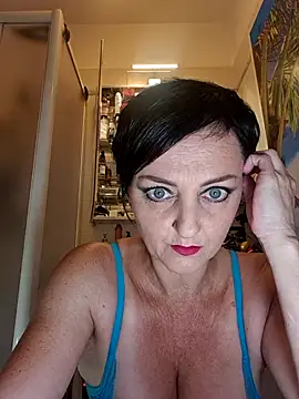 Snapshot of lucillabollente chatting on 06/06/26, 04:06 lucillabollente online show from 06/06/26, 04:06