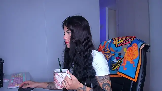 Lisegg  online show from 04/10/26, 01:27