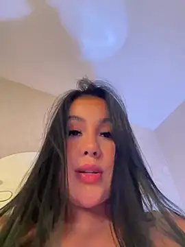 adrianalobo online show from 02/12/25, 01:09