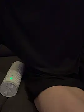 LionBoy1976 online show from 04/16/26, 05:41