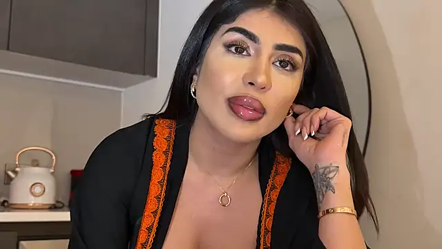 ArabicBarbie online show from 04/12/26, 11:43