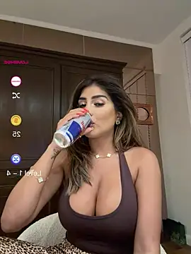 Snapshot of ArabicBarbie chatting on 07/22/26, 09:50 ArabicBarbie online show from 07/22/26, 09:50