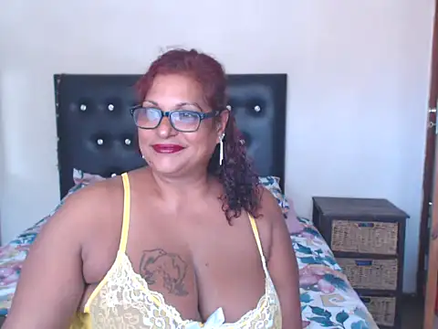 Snapshot of sexylax17 chatting on 12/28/24, 03:15 sexylax17 online show from 12/28/24, 03:15