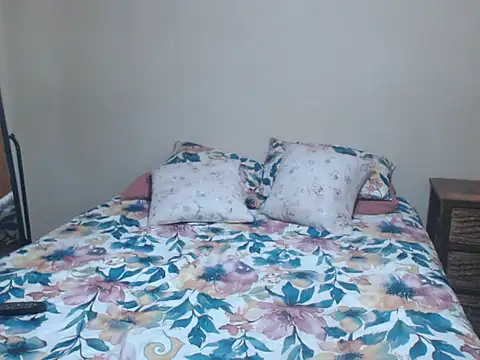 sexylax17 online show from 04/24/26, 05:15