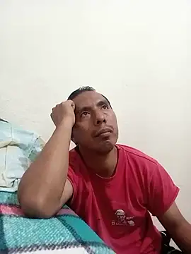 Snapshot of desnudo_Sexoxo chatting on 12/19/24, 03:51 desnudo Sexoxo online show from 12/19/24, 03:51