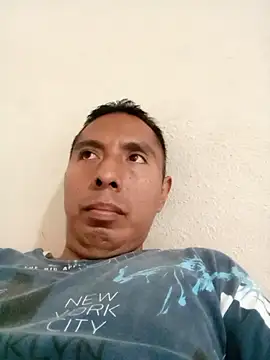 Snapshot of desnudo_Sexoxo chatting on 12/31/24, 08:56 desnudo Sexoxo online show from 12/31/24, 08:56