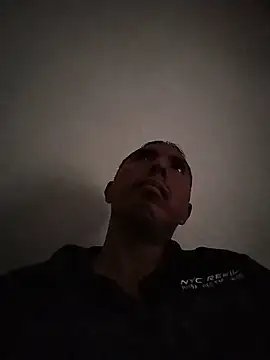 Snapshot of desnudo_Sexoxo chatting on 12/16/25, 07:08 desnudo Sexoxo online show from 12/16/25, 07:08