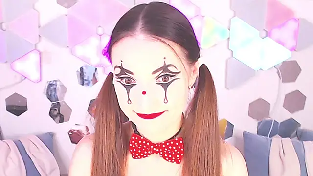 LexiKiss online show from 11/29/25, 10:35