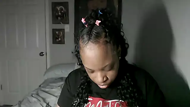 Sexymona1218 online show from 10/11/25, 09:35