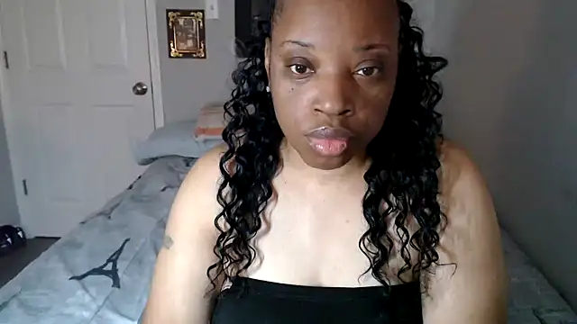 Sexymona1218 online show from 10/12/25, 02:49