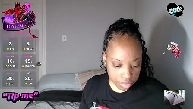 Sexymona1218 online show from 11/28/25, 06:05