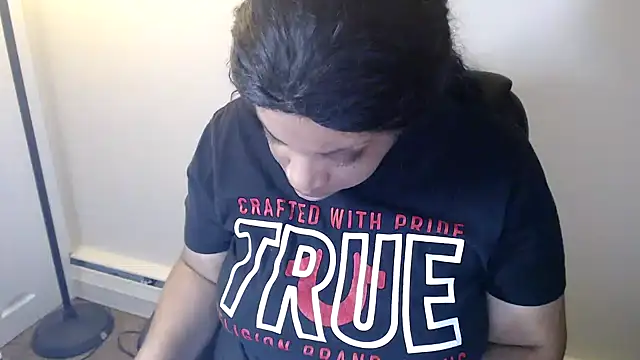 Sexymona1218 online show from 02/05/26, 05:56