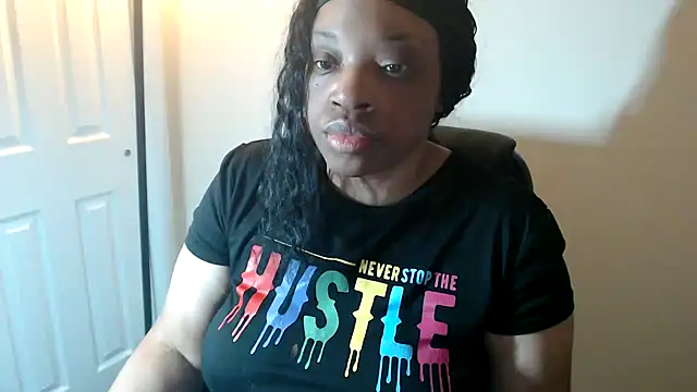 Sexymona1218 online show from 04/22/26, 07:33