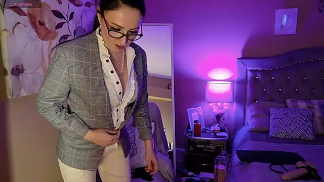 lara heaven online show from 01/20/25, 07:46