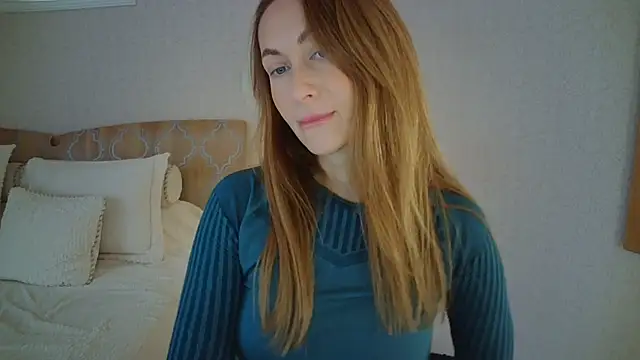 Snapshot of Luna_Hoty chatting on 10/02/25, 06:09 Luna Hoty online show from 10/02/25, 06:09