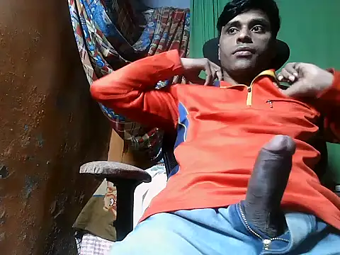 Snapshot of desiboy1101 chatting on 12/27/24, 02:22 desiboy1101 online show from 12/27/24, 02:22