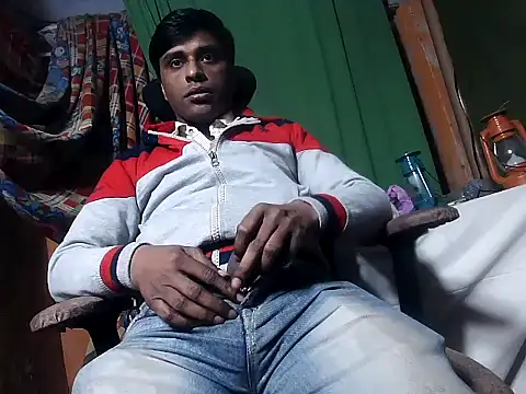 Snapshot of desiboy1101 chatting on 02/22/25, 03:34 desiboy1101 online show from 02/22/25, 03:34