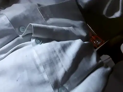 Snapshot of desiboy1101 chatting on 03/19/25, 01:40 desiboy1101 online show from 03/19/25, 01:40