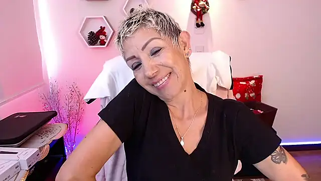 Snapshot of DevoraRose chatting on 12/03/24, 12:38 DevoraRose online show from 12/03/24, 12:38