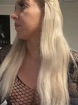 MIA-XXX online show from 10/09/25, 01:58