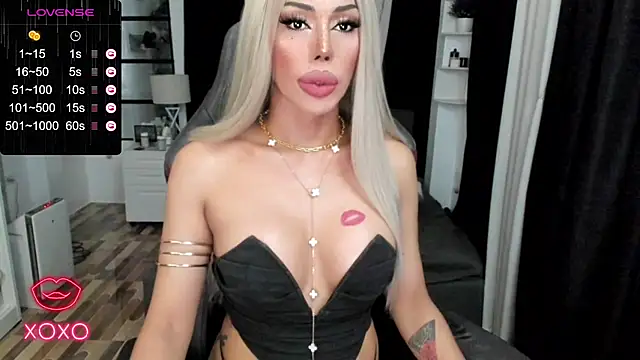 Forever MissCandace online show from 09/25/25, 04:11