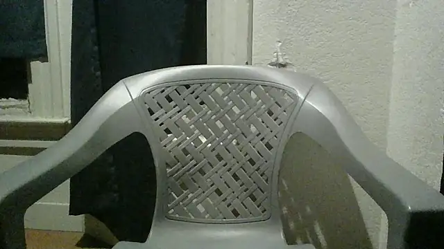 Snapshot of loozamangos chatting on 10/20/25, 04:35 loozamangos online show from 10/20/25, 04:35