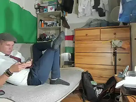 viraglaci18xh online show from 10/08/25, 06:16