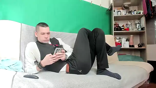 viraglaci18xh online show from 03/01/26, 01:02