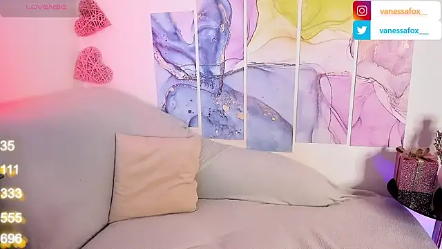 Snapshot of VanessaFox__ chatting on 12/21/24, 11:22 VanessaFox online show from 12/21/24, 11:22