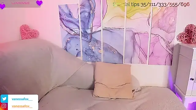 Snapshot of VanessaFox__ chatting on 02/14/25, 02:33 VanessaFox online show from 02/14/25, 02:33