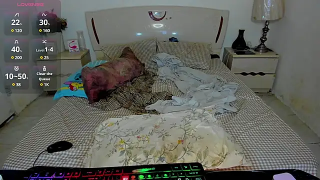 Snapshot of MiracleTs4U chatting on 03/20/25, 09:59 MiracleTs4U online show from 03/20/25, 09:59