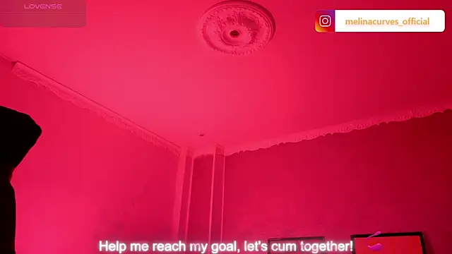 Snapshot of _MelinaCurves_ chatting on 02/18/25, 12:48 MelinaCurves online show from 02/18/25, 12:48