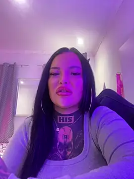 Snapshot of _MelinaCurves_ chatting on 09/28/25, 06:02 MelinaCurves online show from 09/28/25, 06:02