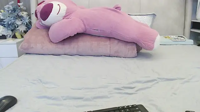 Snapshot of Hanako_love chatting on 01/28/25, 02:00 Hanako love online show from 01/28/25, 02:00