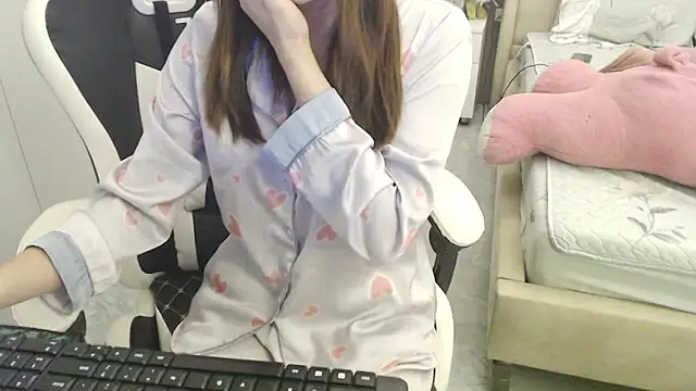Snapshot of Hanako_love chatting on 02/27/25, 03:37 Hanako love online show from 02/27/25, 03:37