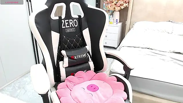 Hanako love online show from 03/11/26, 05:08