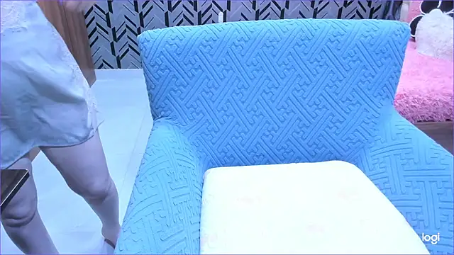 Snapshot of Toyota_Motor_Corporation chatting on 10/28/25, 11:18 Toyota Motor Corporation online show from 10/28/25, 11:18