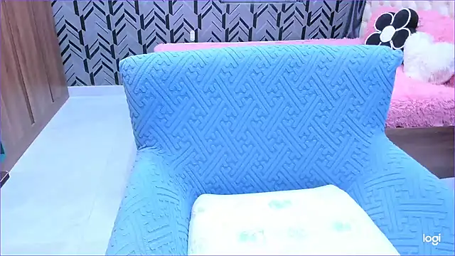 Snapshot of Toyota_Motor_Corporation chatting on 11/17/25, 11:21 Toyota Motor Corporation online show from 11/17/25, 11:21