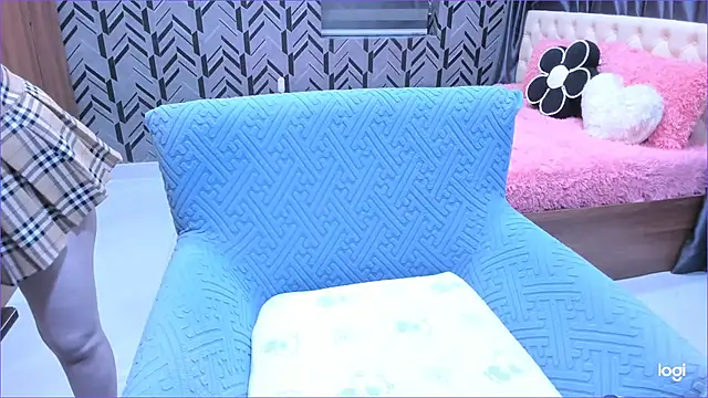 Snapshot of Toyota_Motor_Corporation chatting on 11/27/25, 11:18 Toyota Motor Corporation online show from 11/27/25, 11:18