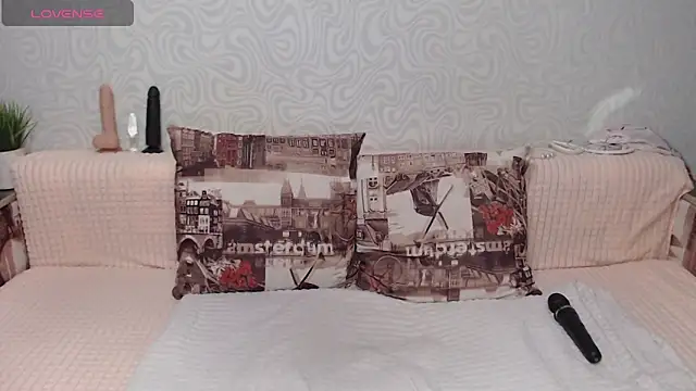 lelapopins online show from 01/13/25, 02:32