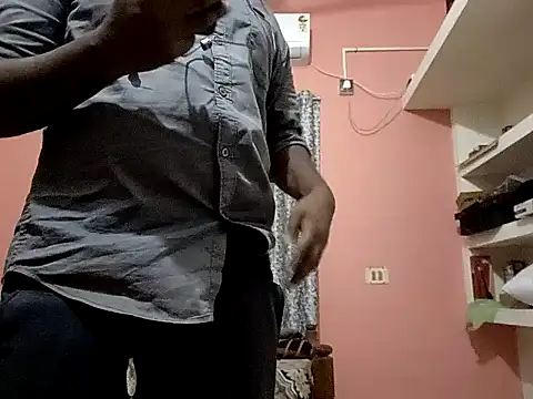 Snapshot of Aneesh007m chatting on 10/22/25, 06:29 Aneesh007m online show from 10/22/25, 06:29