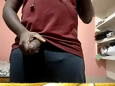 Snapshot of Aneesh007m chatting on 10/28/25, 06:43 Aneesh007m online show from 10/28/25, 06:43