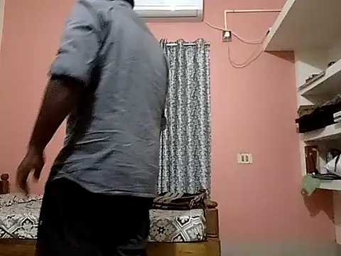 Snapshot of Aneesh007m chatting on 11/01/25, 05:48 Aneesh007m online show from 11/01/25, 05:48